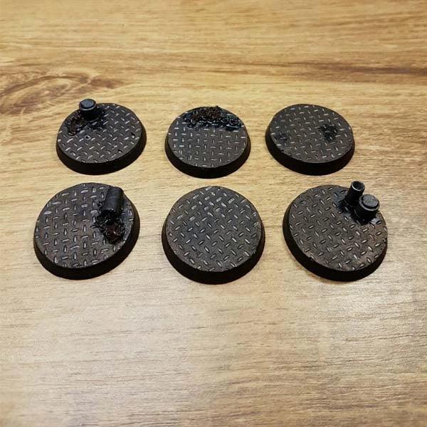 Checker plate 32mm Round Bases 5 pieces