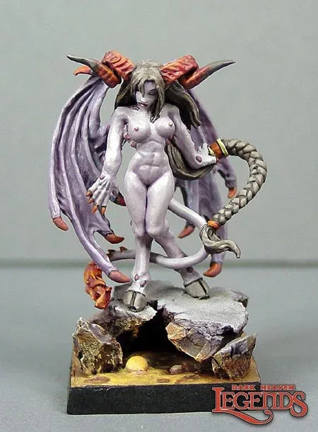Virina, vrouwelijke demon 77067